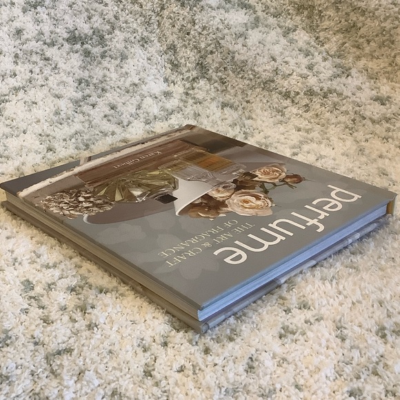 'Perfume: The Art & Craft of Fragrance' Book NWT by Karen Gilbert 144pgs - Picture 4 of 16